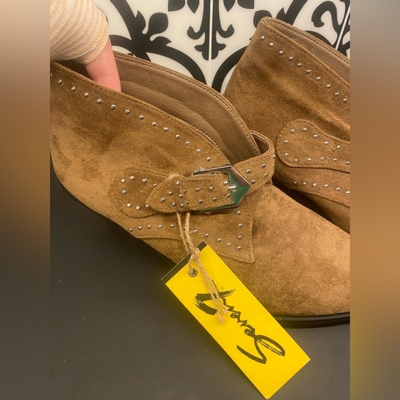 Newww!!Seven7 Dallas Faux Suede Ankle Boot Size 10 - Picture 4 of 10